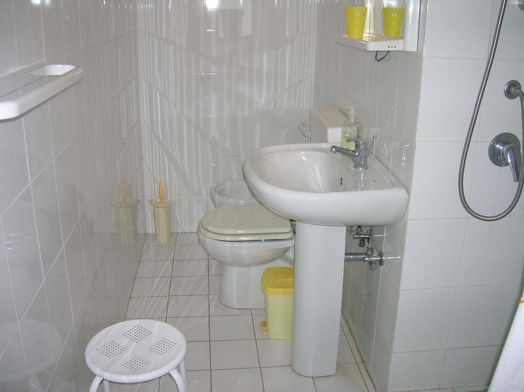 Al Villino Sunshine In Villa Con Piscina Ed Idromassaggio 산탈피오 객실 사진