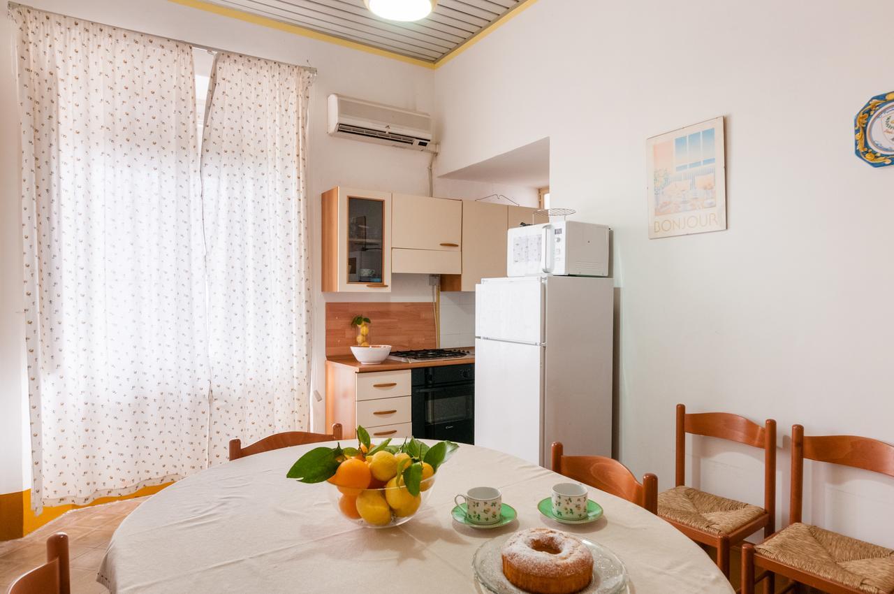 Al Villino Sunshine In Villa Con Piscina Ed Idromassaggio 산탈피오 외부 사진